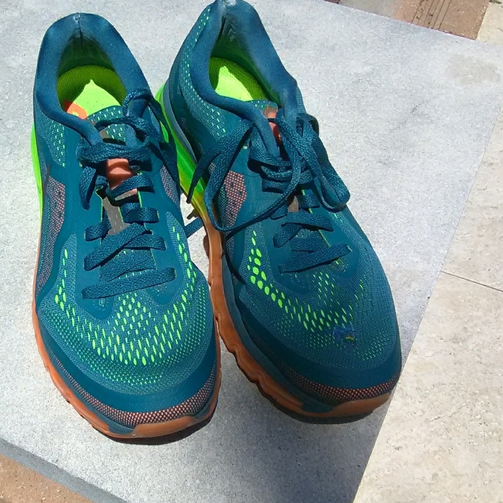 Nike airmax running shoe mens size 9.5